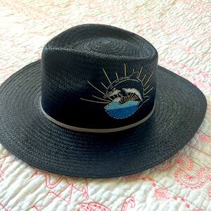 Brand New Designer Sun Hat - Sz M